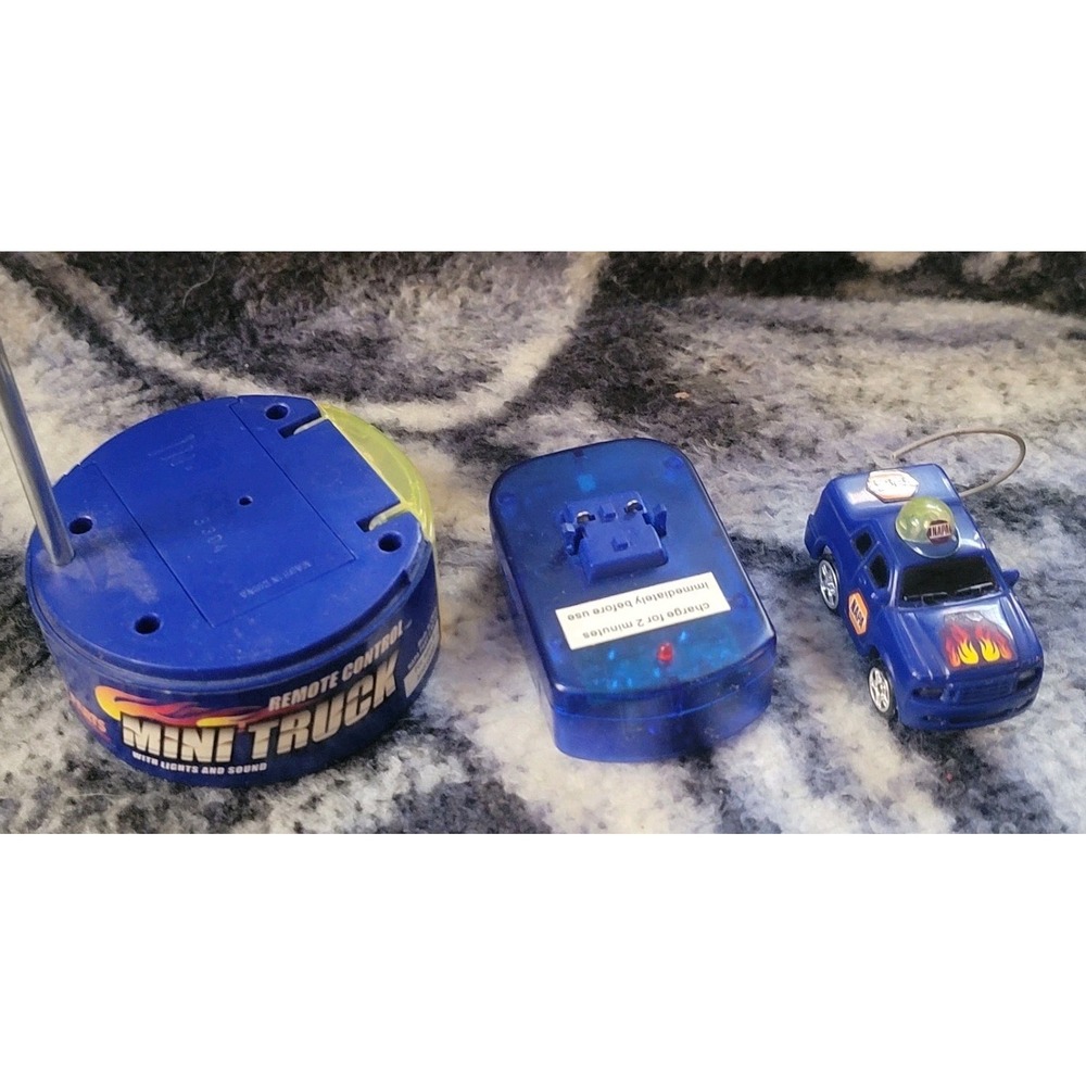 Vintage NAPA‎ Auto Parts Mini Remote Control Truck w/ Lights & Sound 🚚🔊